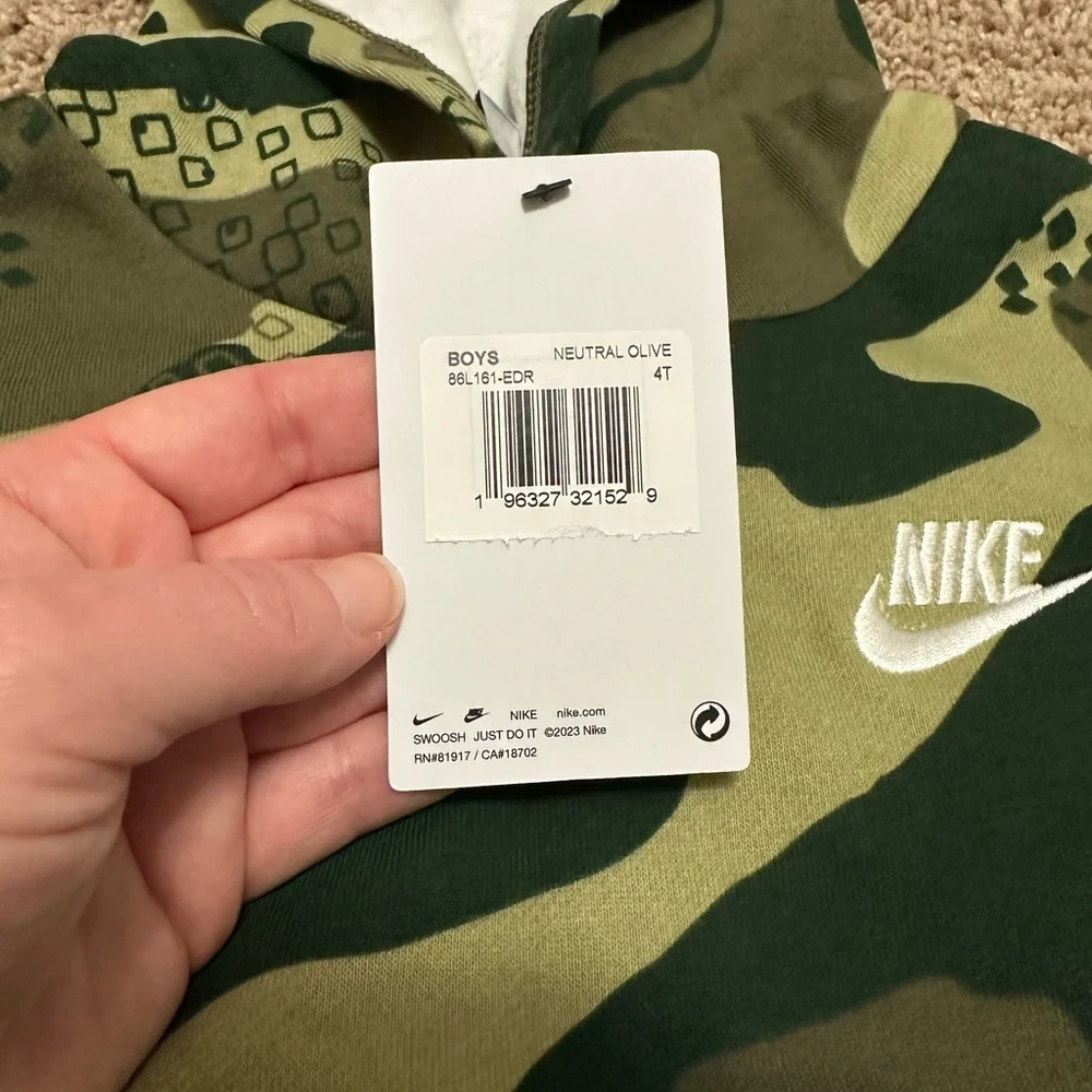 Nike Little Boys 4T Green Sportswear Camo Pullover Hoodie